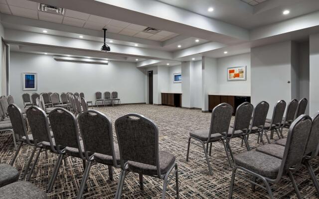 Best Western Plus Roland Inn & Suites