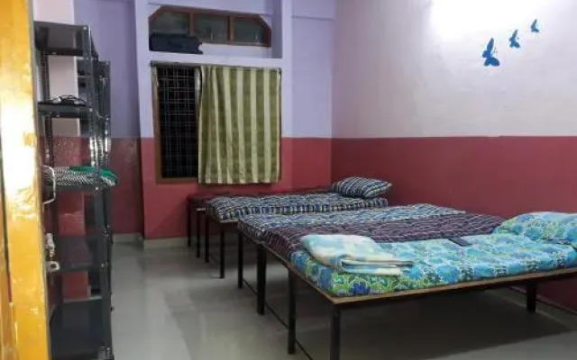 Pranis Hostel For Girl's And Working Women