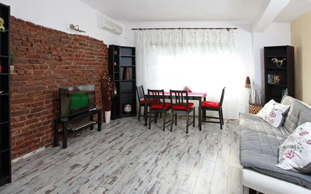 Raya Maisonette