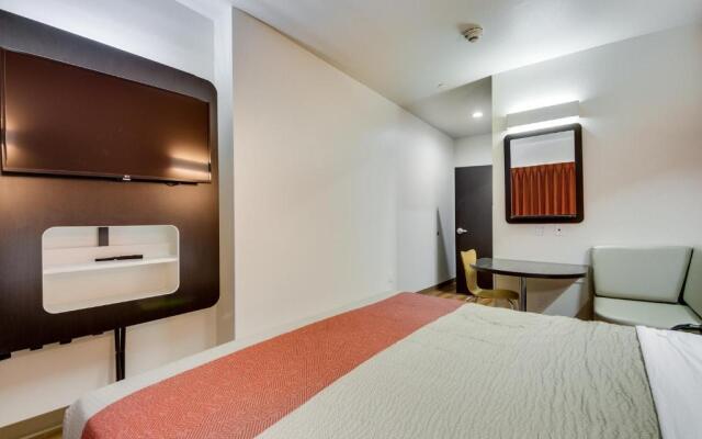 Motel 6