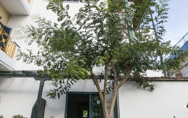 Xenios Hotel