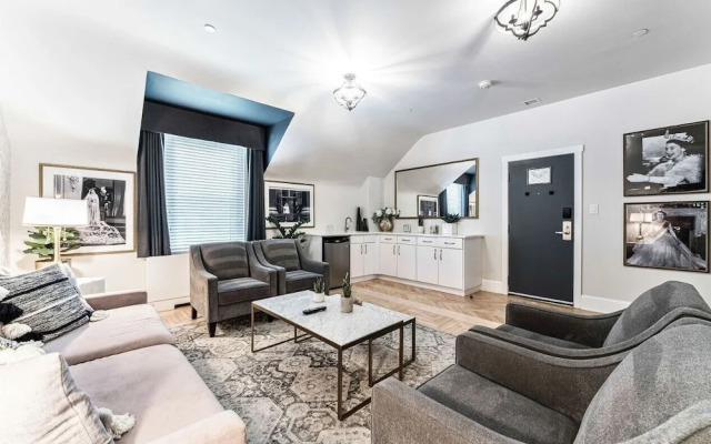 The Inn on Officers Garden