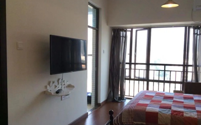 Yujiahui Characteristic Theme Apartment