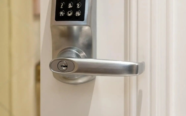 Paradise Center Apartment 1