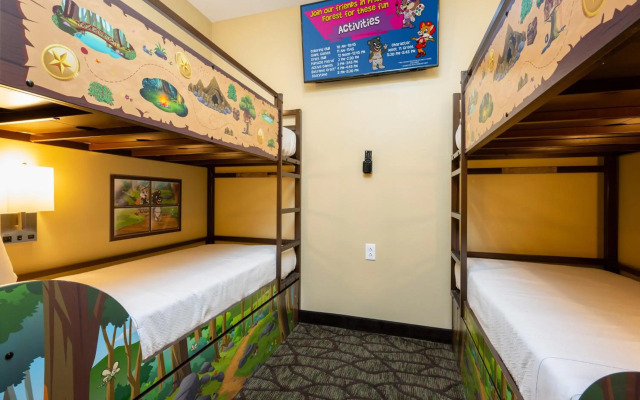 Country Cascades Waterpark Resort