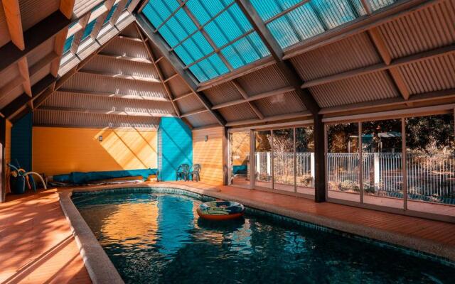 Waterfront Retreat At Wattle Point