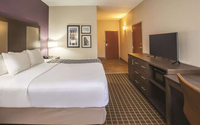 La Quinta Inn & Suites by Wyndham Mechanicsburg - Harrisburg