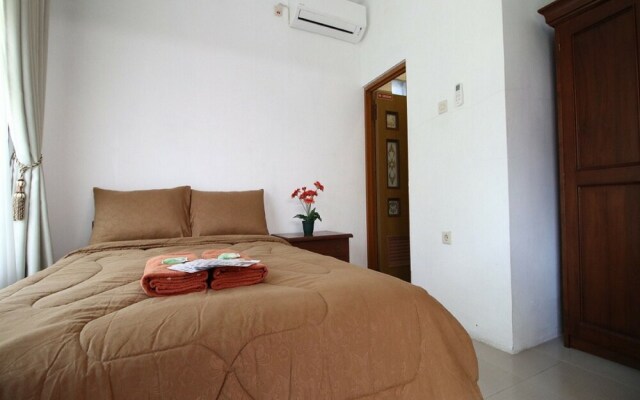 Anugro's Homestay By The Grand Java