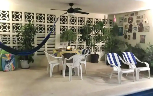 Cancun Joyful