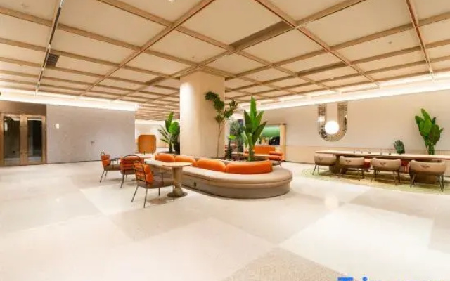 Orange Hotel (Foshan Pingzhou Yingyue Lake Huanyu City)