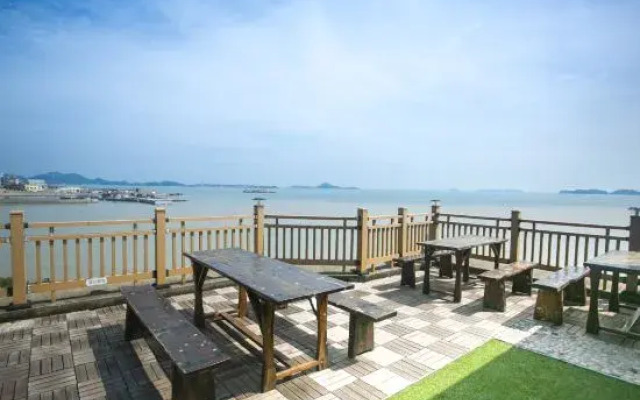 Shengsi Blue Moon Sea Seaview Homestay