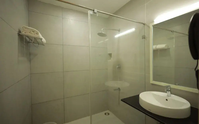 Hotel Dsf Grand Plazas