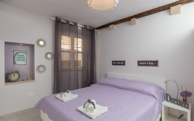 Studio Apartment Lumia