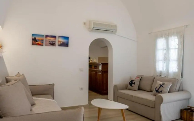 Casa Sigala arch