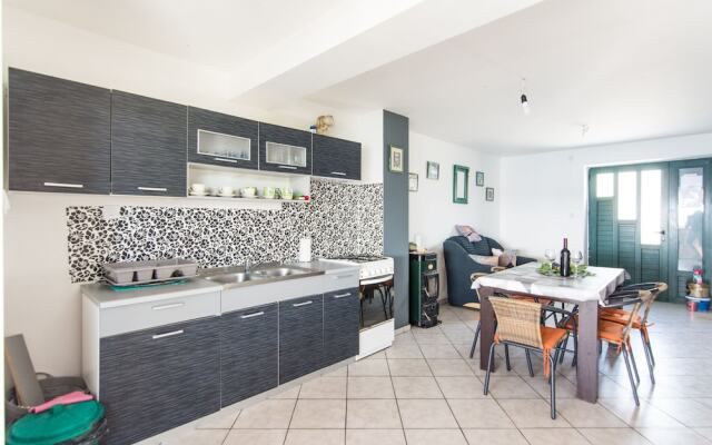 House Mirta