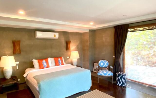Luxury 5 Bedroom Private Pool Villa (Riverfront)