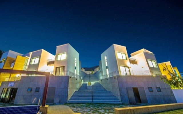 Geojedo Blue Hill Pension