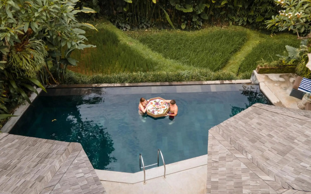 The Sender Pool Suite