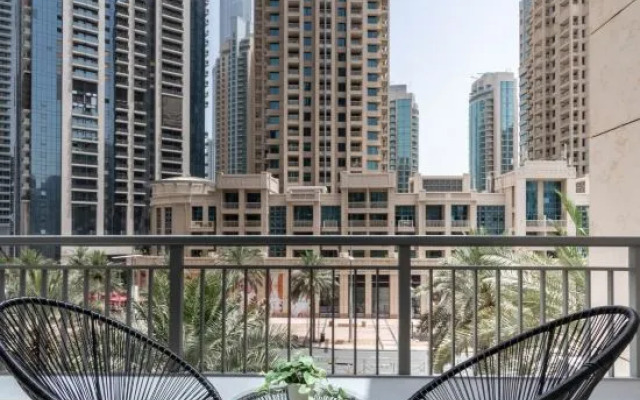 Newly furnished Downtown 1BR | Pet Friendly