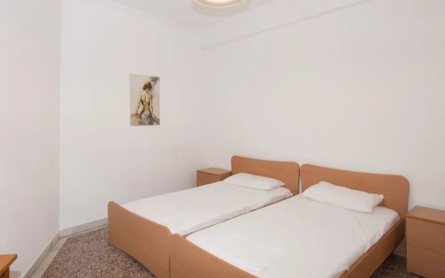Karayiannis Hotel