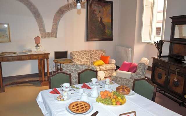 Casa Ciri Bed  Breakfast