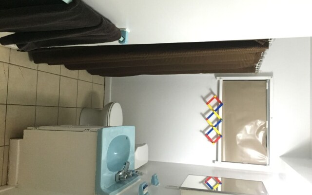 Adib Apartments - 2077 Walkley Rd