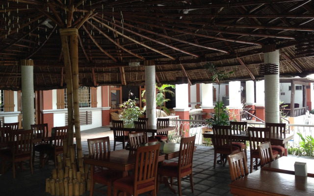 Woodland Hotel