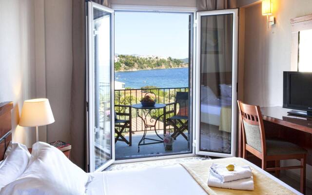 Nimfi Hotel