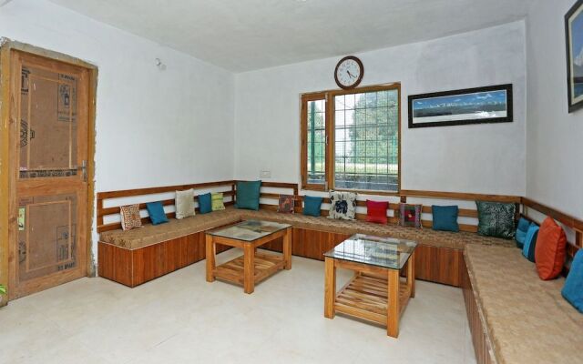 OYO 16895 Holiday Homes