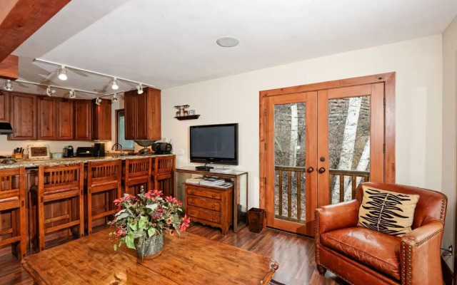 107 Aspen Mountain Rd Condo Unit 1