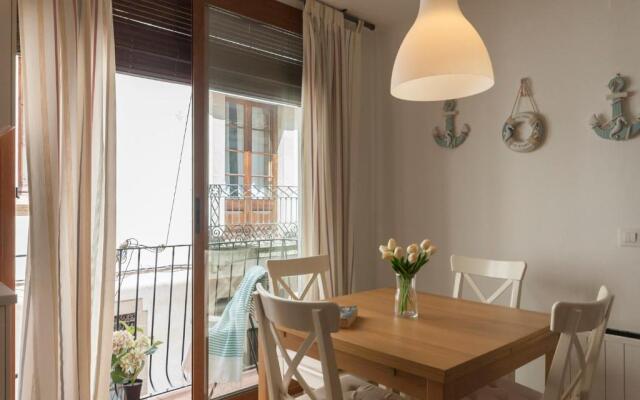 Lets Holidays Centric House with Parking