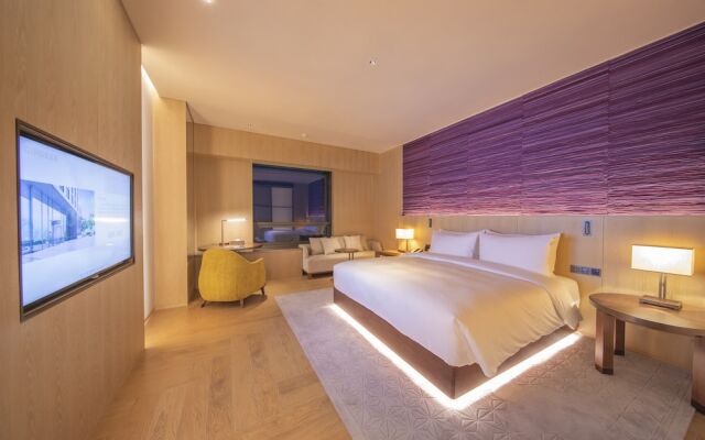 Girdear Hotel