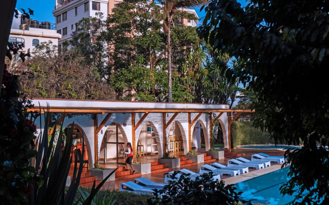 Sirikwa Hotel