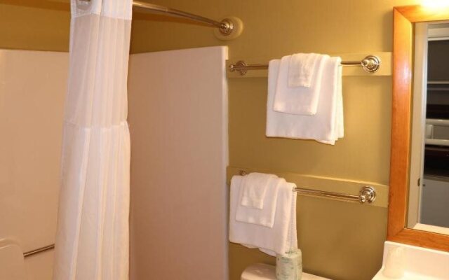Harborline Hotel