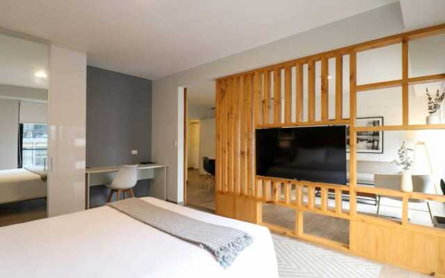 w Astounding 2BR in Miraflores