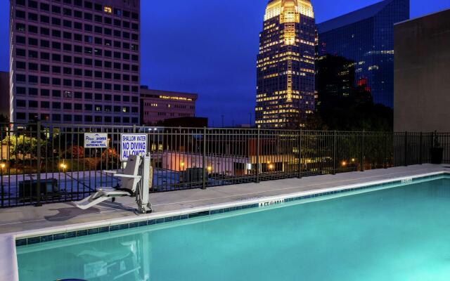 Hampton Inn & Suites Winston-Salem Downtown