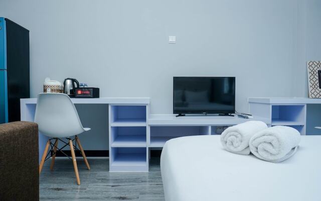 Cozy Studio Apartment at Puri Park View