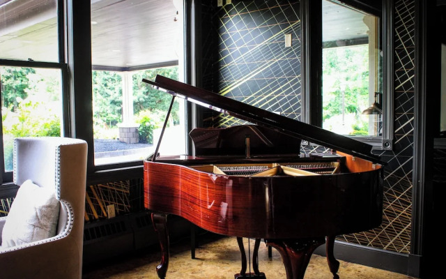 Chateau Merrimack Resort & Spa