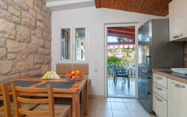 Awesome Apartment in Splitska With 2 Bedrooms and Wifi