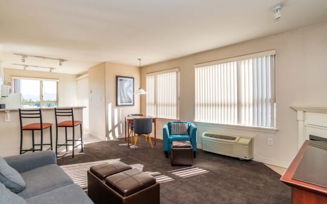 Sandman Suites Surrey-Guildford