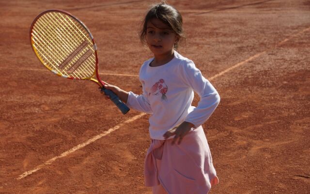 Damour Country Club