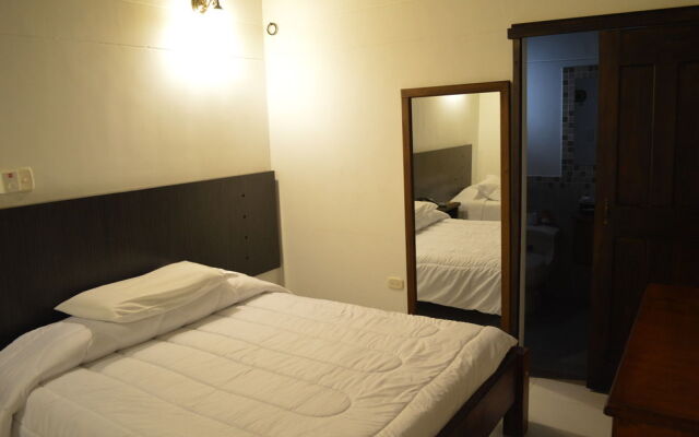 Hotel Rancho Regis