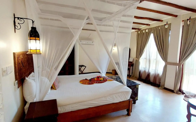 Kena Beach Hotel