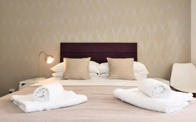 Troon House - East Kilbride