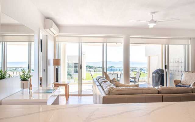 Noosa Crest
