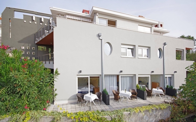 Studio apartment JaVi - free private parking: SA1 Trogir, Riviera Trogir