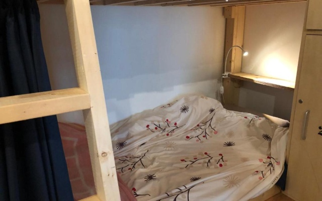 기숙사 내 침대 사진 1