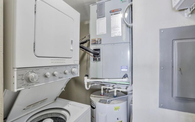 Charming Beachfront Condo With Pool, spa and Views