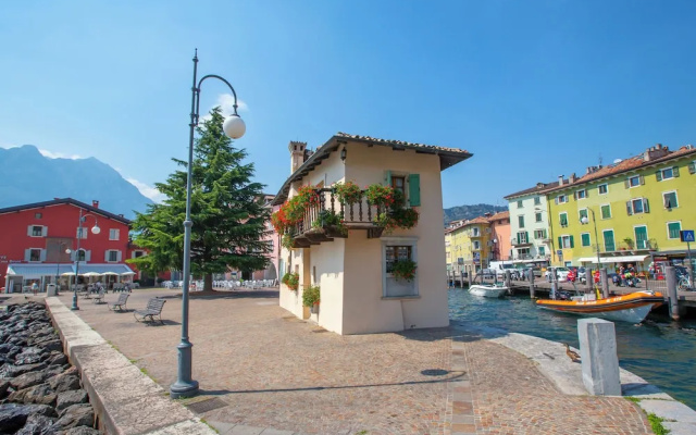 Riva Lago e Spiaggia Apartment