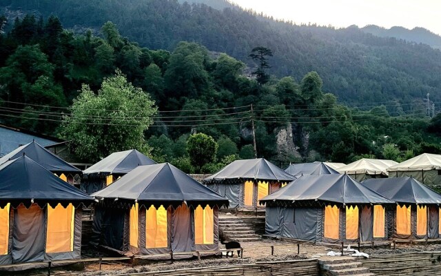 Toy Town Manali